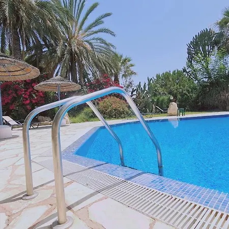 Sea View Apartment *